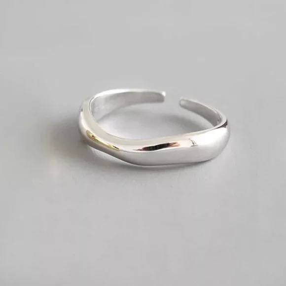NEW 925 STERLING SILVER IRREGULAR WAVE ADJUSTABLE RING, CUTE RING, SHINY RING. - Picture 4 of 6